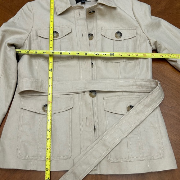 Ann Taylor Petite khaki Tan Trench Jacket. - Picture 3 of 3